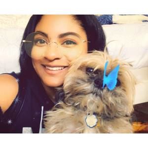 Meet your Posher, Christina